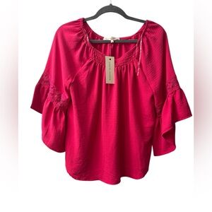Chic Fuchsia Blouse with Lace Accents
